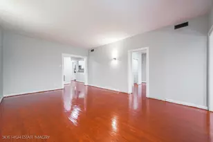 6720 S Paxton Ave, Chicago, IL 60649 - Photo 7
