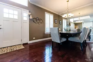 335 Wentworth Ln, Bartlett, IL 60103 - Photo 3