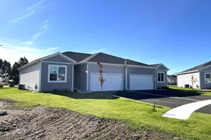 516 Cobblestone Cir, Harvard, IL 60033 - Photo 1