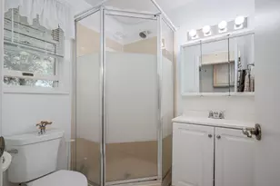 1624 W Weathersfield Way, Schaumburg, IL 60193 - Photo 15