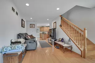 4820 S Lotus Ave, Chicago, IL 60638 - Photo 3