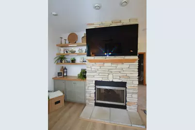 2211 Golden Rod Lane, Johnsburg, IL 60051 - Photo 9