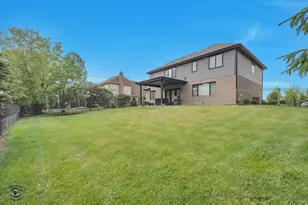 1973 Edgeview Dr, New Lenox, IL 60451 - Photo 5