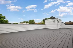 2153 W Fletcher St, Chicago, IL 60618 - Photo 41