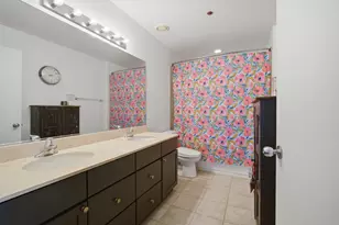 1122 W Catalpa Ave, Chicago, IL 60640 - Photo 13
