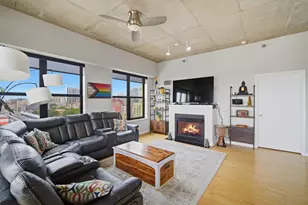 1122 W Catalpa Ave, Chicago, IL 60640 - Photo 11