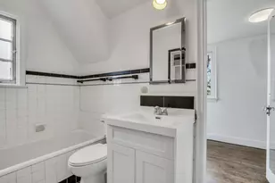 526 W Jackson St, Woodstock, IL 60098 - Photo 25