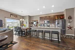 1770 Southern Cir, Pingree Grove, IL 60140 - Photo 9