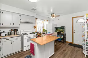 6252 W Irving Park Rd, Chicago, IL 60634 - Photo 11