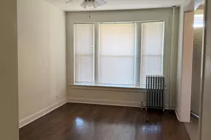 2833 W Walnut St, Chicago, IL 60612 - Photo 9