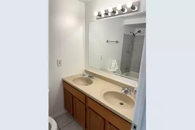8400 S 84th Court, Hickory Hills, IL 60457 - Photo 17