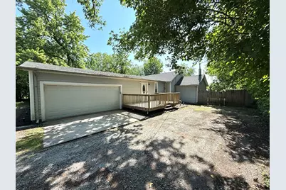 8400 S 84th Court, Hickory Hills, IL 60457 - Photo 1