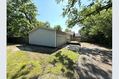 8400 S 84th Court, Hickory Hills, IL 60457 - Photo 3
