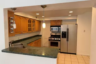 8400 S 84th Ct, Hickory Hills, IL 60457 - Photo 5