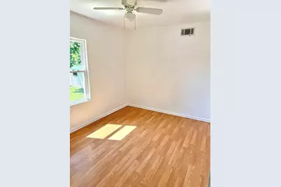 8400 S 84th Court, Hickory Hills, IL 60457 - Photo 15