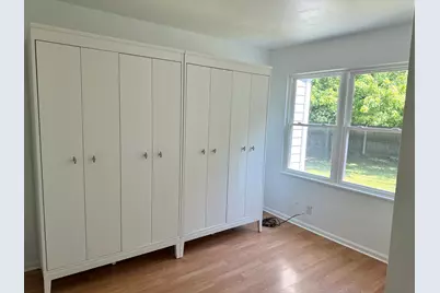 8400 S 84th Court, Hickory Hills, IL 60457 - Photo 9