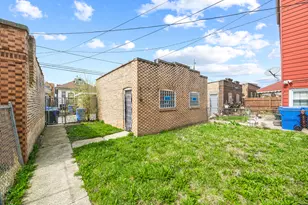 8232 S Marshfield Ave, Chicago, IL 60620 - Photo 17