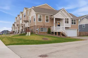 3837 Currant Ln, Elgin, IL 60124 - Photo 3