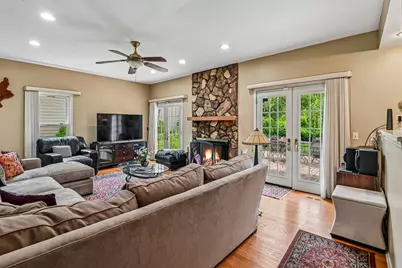 214 Carmelhead Lane, Schaumburg, IL 60193 - Photo 9