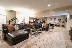8 Ann Arbor Ct, Bloomington, IL 61705 - Photo 33