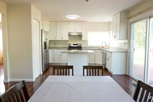 850 Indian Wells Cir, Elgin, IL 60123 - Photo 11