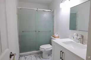 850 Indian Wells Cir, Elgin, IL 60123 - Photo 19