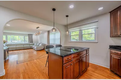10S220 Alan Road, Naperville, IL 60564 - Photo 9