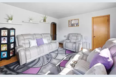 602 Hirsch Avenue, Calumet City, IL 60409 - Photo 11