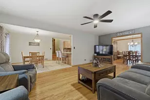 1253 St Charles Dr, Lockport, IL 60441 - Photo 9