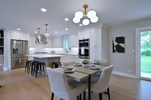 675 S Edgewood Ave, Elmhurst, IL 60126 - Photo 9