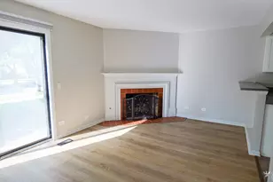 1417 Queensgreen Cir, Naperville, IL 60563 - Photo 7
