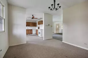 500 Audubon St, Hoffman Estates, IL 60169 - Photo 5