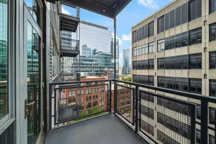 565 W Quincy St, Chicago, IL 60661 - Photo 17