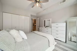 565 W Quincy St, Chicago, IL 60661 - Photo 11