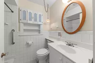 637 Oriole Ave, Park Ridge, IL 60068 - Photo 17