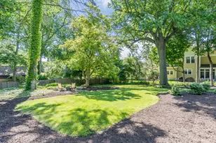 473 N Montclair Ave, Glen Ellyn, IL 60137 - Photo 11