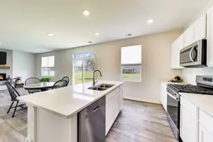 2016 Magnolia Ln, Wonder Lake, IL 60097 - Photo 3