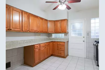 5838 N Mulligan Avenue, Chicago, IL 60646 - Photo 9