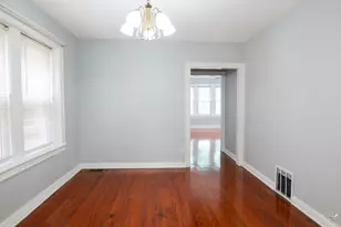 5838 N Mulligan Ave, Chicago, IL 60646 - Photo 7
