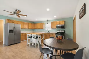 405 Allen St, Joliet, IL 60436 - Photo 11