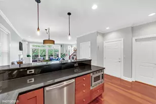 2914 N Sheffield Ave, Chicago, IL 60657 - Photo 25