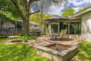 1723 Hartmann Dr, Schaumburg, IL 60193 - Photo 29