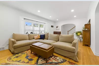 1423 Kirk Street, Evanston, IL 60202 - Photo 5
