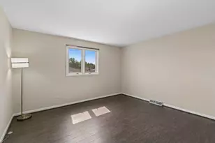 726 E 194th St, Glenwood, IL 60425 - Photo 17