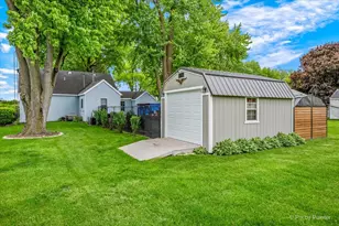 305 S Maple St, Waterman, IL 60556 - Photo 25