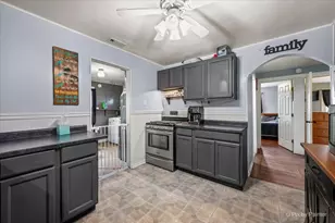 305 S Maple St, Waterman, IL 60556 - Photo 5