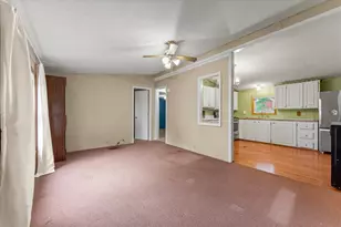 462 County Rd 2600 N, Mahomet, IL 61853 - Photo 3