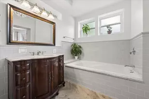 1529 W Touhy Ave, Chicago, IL 60626 - Photo 9