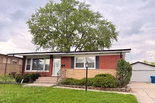 185 Pleasant Dr, Chicago Heights, IL 60411 - Photo 1