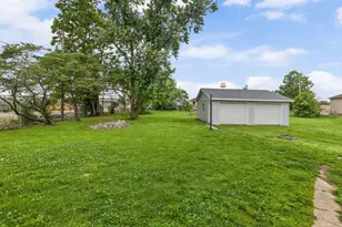 21 Mills Cart Rd, Salem, IL 62881 - Photo 9